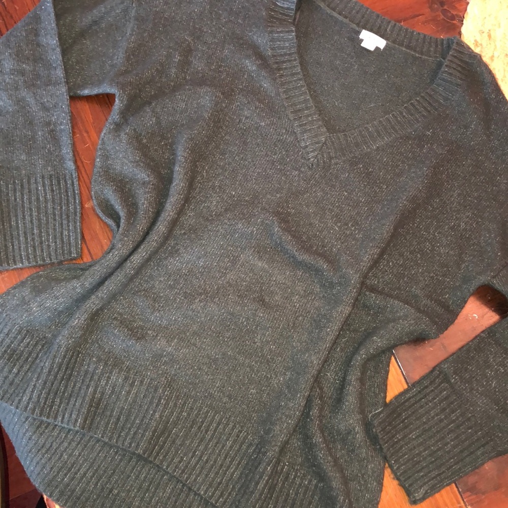 Oversized Green Sweater - Picture 3 of 5